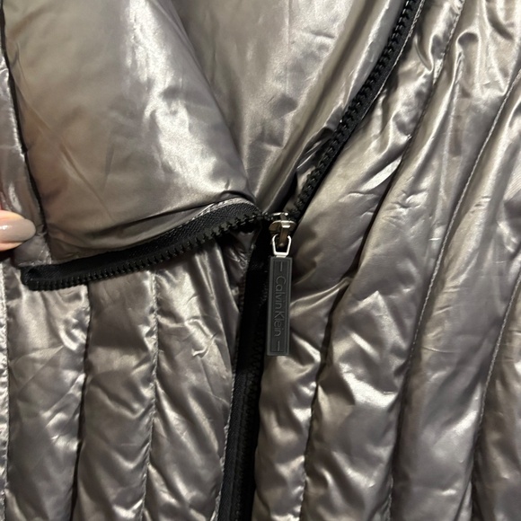 Calvin Klein zip up premium down gray silver vest size XL - Picture 5 of 10
